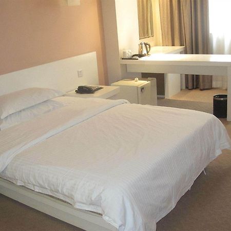 Guang Zhou Master Hotel Guangzhou Exterior photo